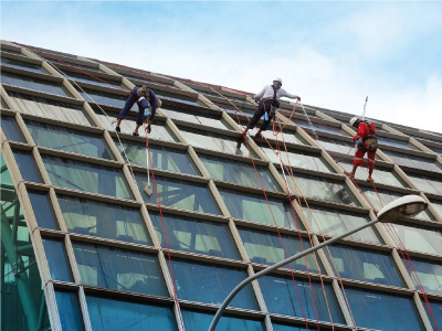 The Guide to Getting Qualified as a Rope Access Technician Singapore The Guide to Getting Qualified as a Rope Access Technician Singapore
